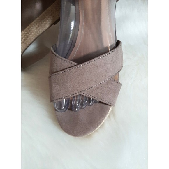 Big Budda Women's Size 9 Tan Suede Criss Cross Straps Espadrille Wedge Sandals - Picture 2 of 7